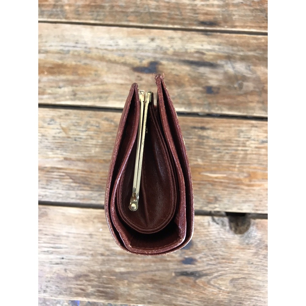 Vtg MCM Unique Brown Leather Wallet Clutch Peridot No. 007 Kiss Lock - Picture 3 of 11